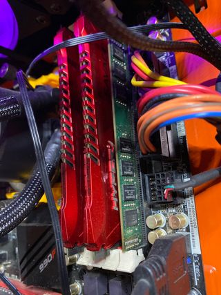 PC Gaming i8 16GB Ram ATI HD6770 DDR5-4GB