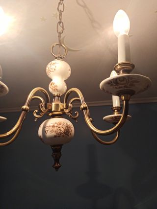 Lampara de bronce y porcelana