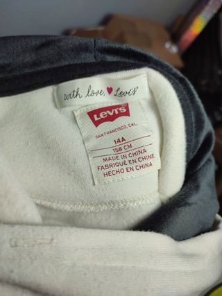 Sudadera Levis blanca