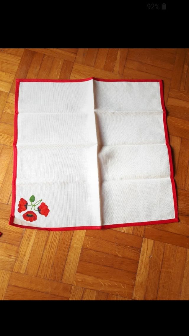 tovaglietta con bustina fatta e dipinta a mano