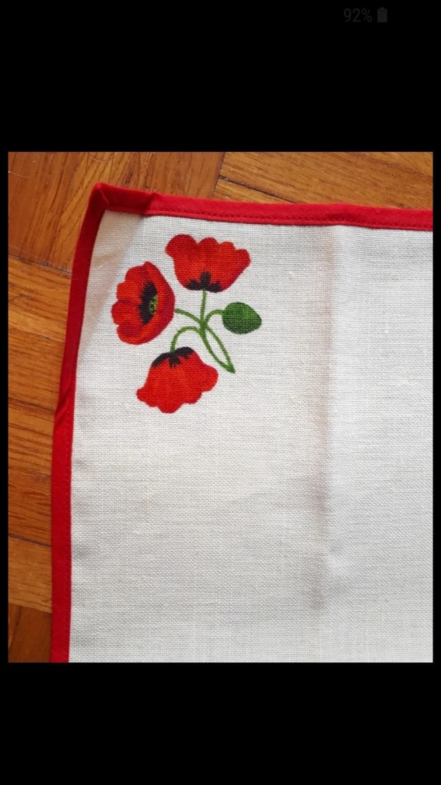 tovaglietta con bustina fatta e dipinta a mano