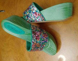 Zuecos con lentejuelas