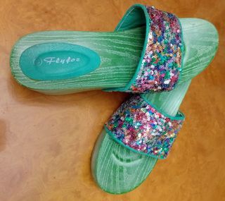 Zuecos con lentejuelas