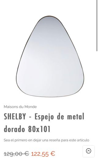 Espejo con marco dorado