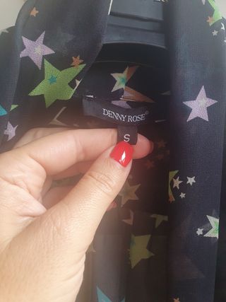 Camisa estrellas con fondo azul noche Denny Rose