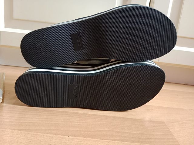 Sandalias plataforma Zara sin estrenar