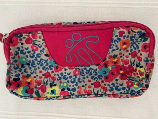 Estuche escolar marca totto