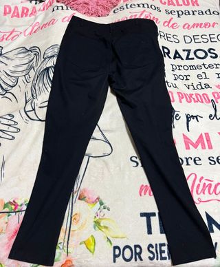 Pantalón negro