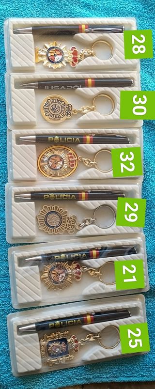 MEDALLAS POLICIALES A LA CONSTANCIA EN EL SERVICI