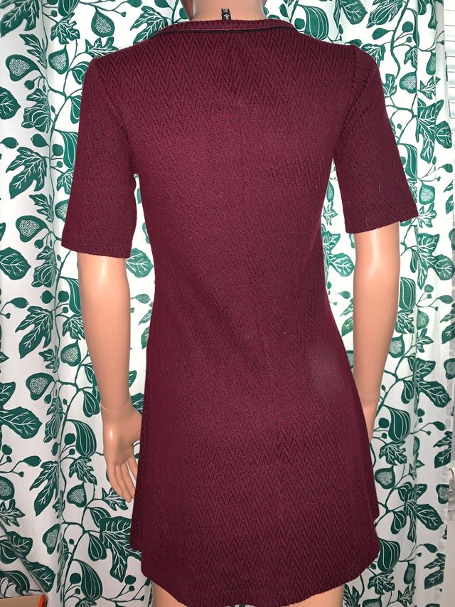 Vestido granate Stradivarius T-S 