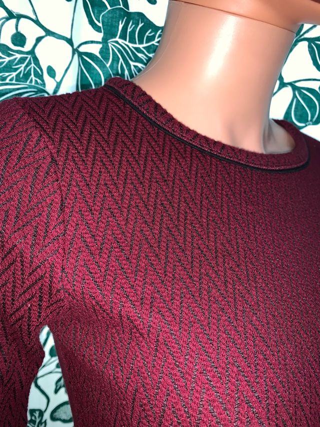 Vestido granate Stradivarius T-S 