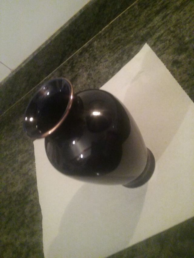 JARRÓN PEQUEÑ0 PINTADO A MANO.TAYWAN .