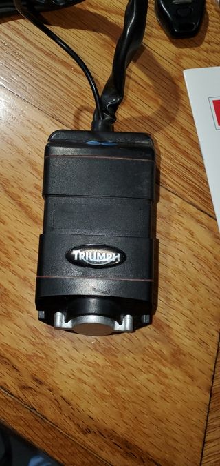 Alarma moto triumph