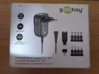 Fuente de alimentación universal con adaptadores