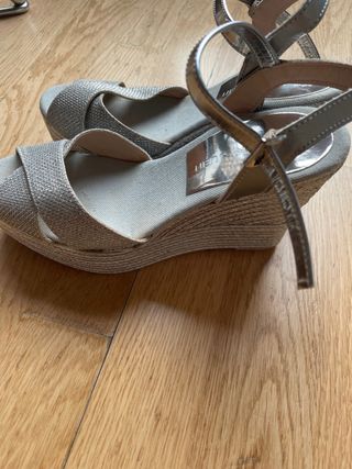 Sandalias plateadas