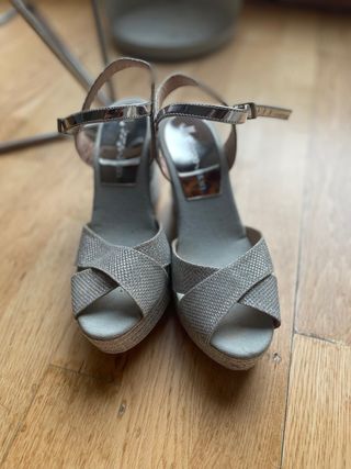 Sandalias plateadas