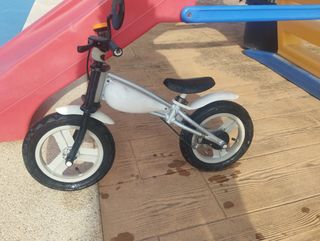 Bicicleta equilibrio niño niña