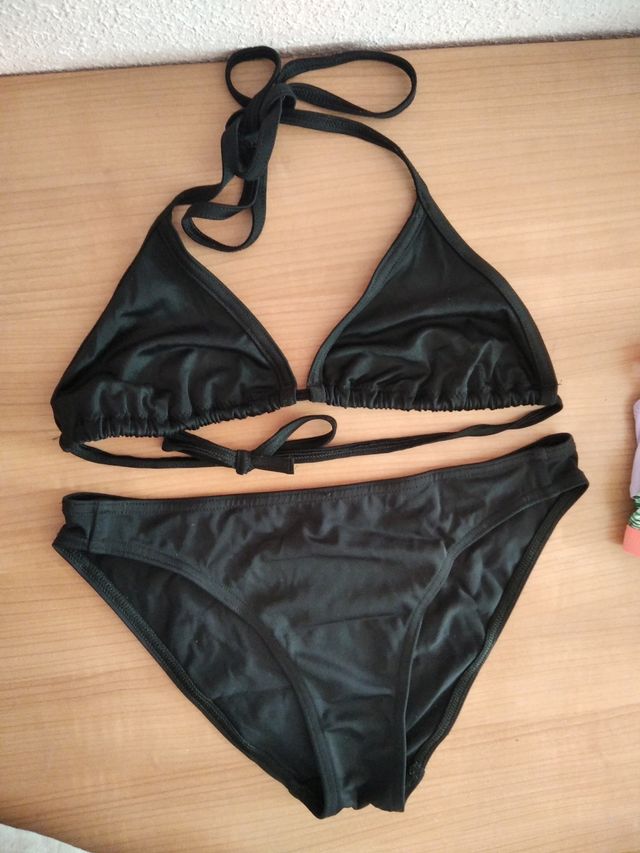 Bikinis 12 años de segunda mano por 24 EUR en Salamanca en WALLAPOP