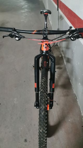 Bici de montaña cube