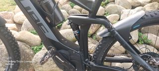 Bicicleta eléctrica cube