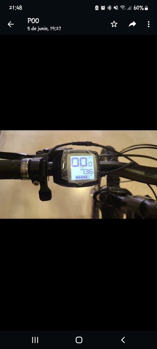Bicicleta eléctrica cube