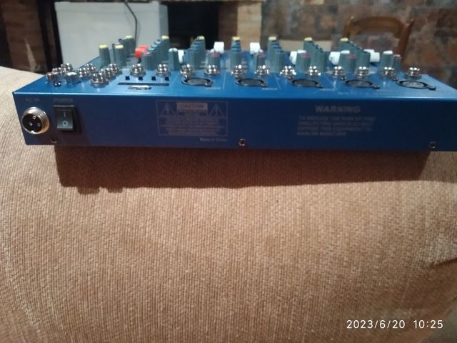 Mesas de mezclas y micro