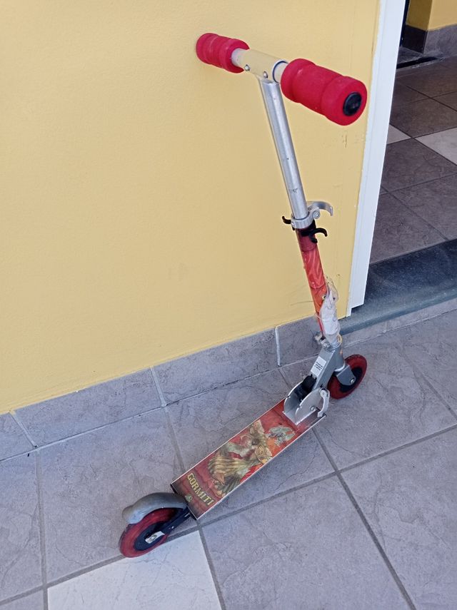 monopattino dei Gormiti