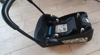 base auto per ovetto bebè confort