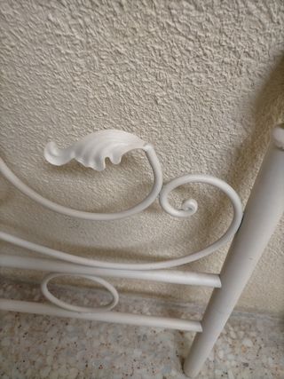 Cabecero nuevo de forja ( exposición)