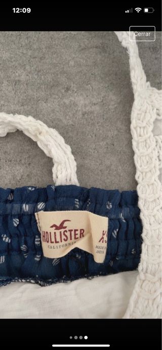 Top de ganchillo y gasa de Hollister 