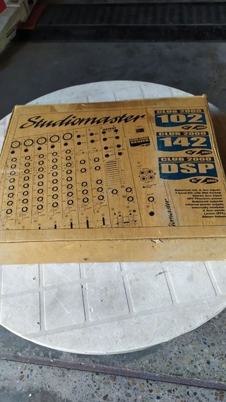 MESA DE DIRECTO STUDIOMASTER