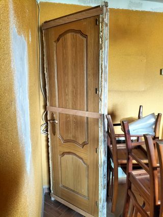 Puerta de madera