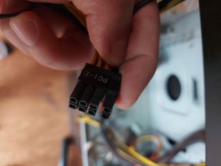 Fuente Tacens Radix V-650