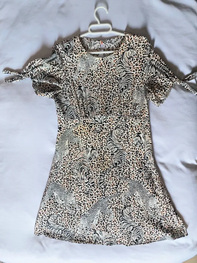 vestido falda evasé