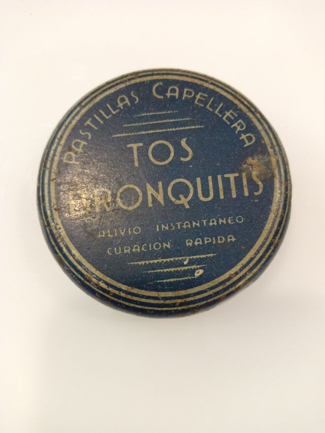Caja antigua pastillas