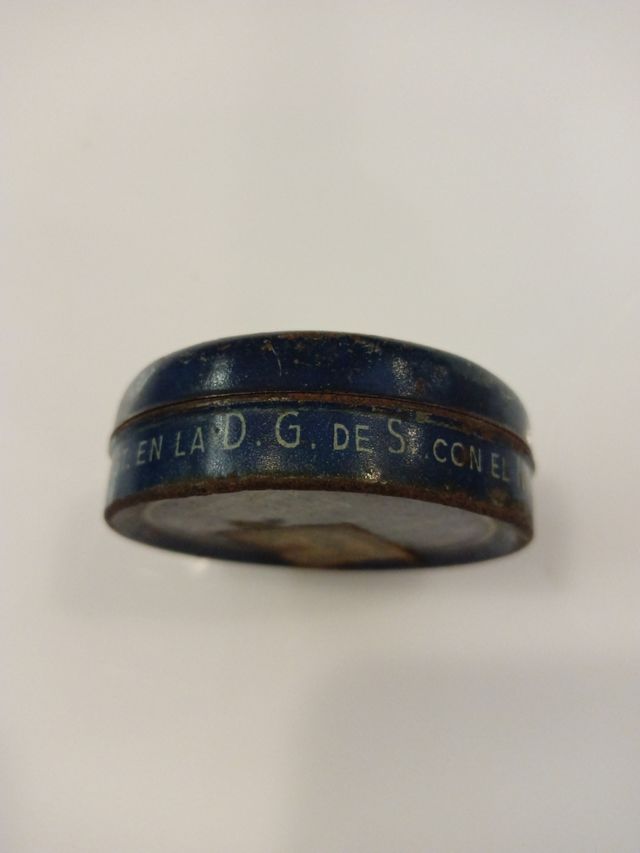 Caja antigua pastillas