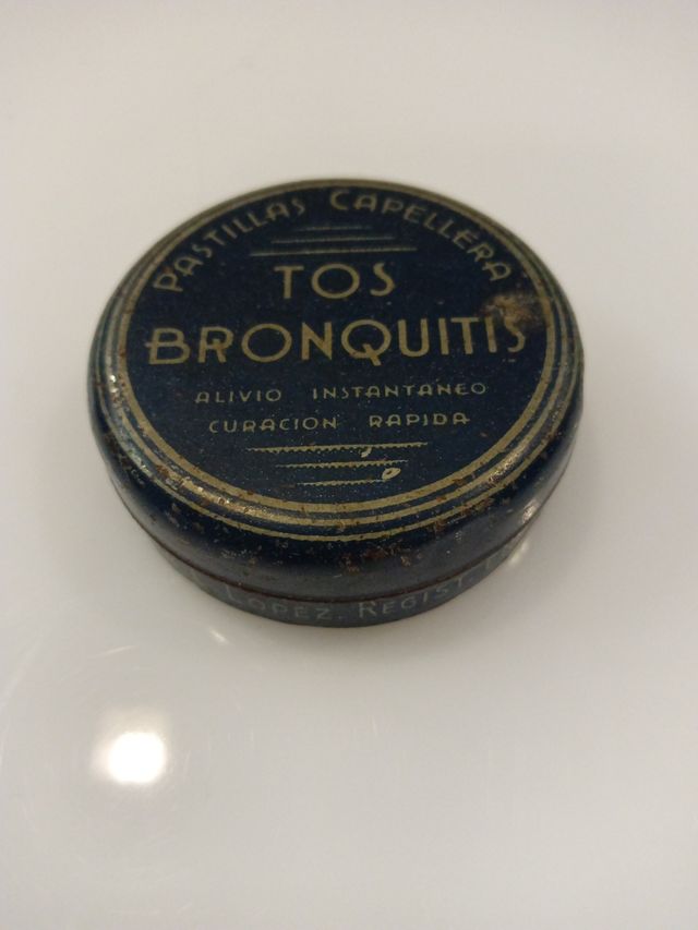 Caja antigua pastillas