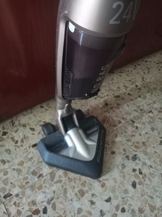 Aspirador Escoba Rowenta 24V con bateria