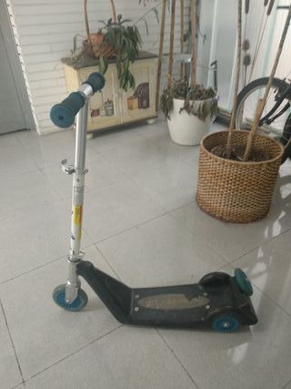 Patinete 3 ruedas + regalo, 15€ !!