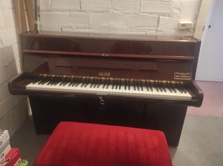 Piano vertical Geyer