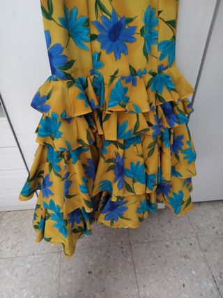 Traje de flamenca ideal para El Rocio