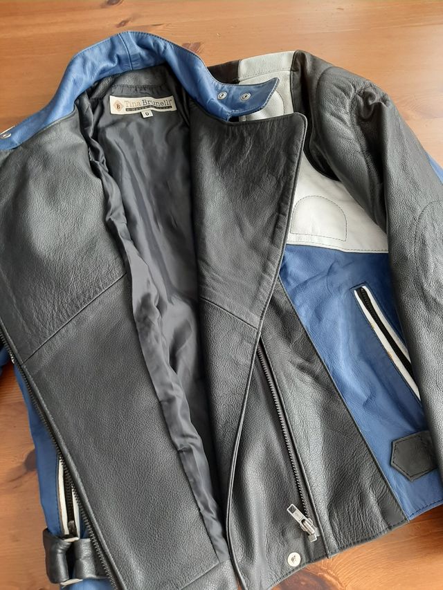 Chaqueta de cuero moto chica