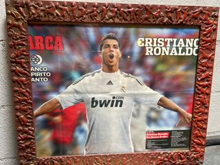 Cuadro con póster antiguo