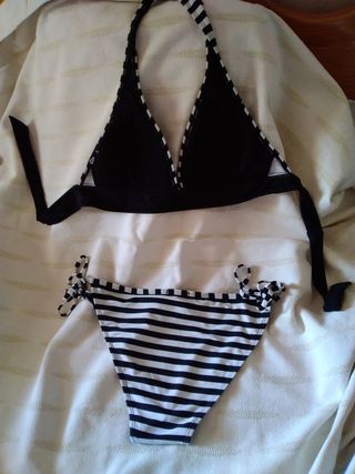 Bikini rayas