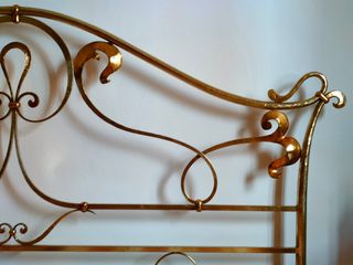 struttura letto matrimoniale in ferro battuto 