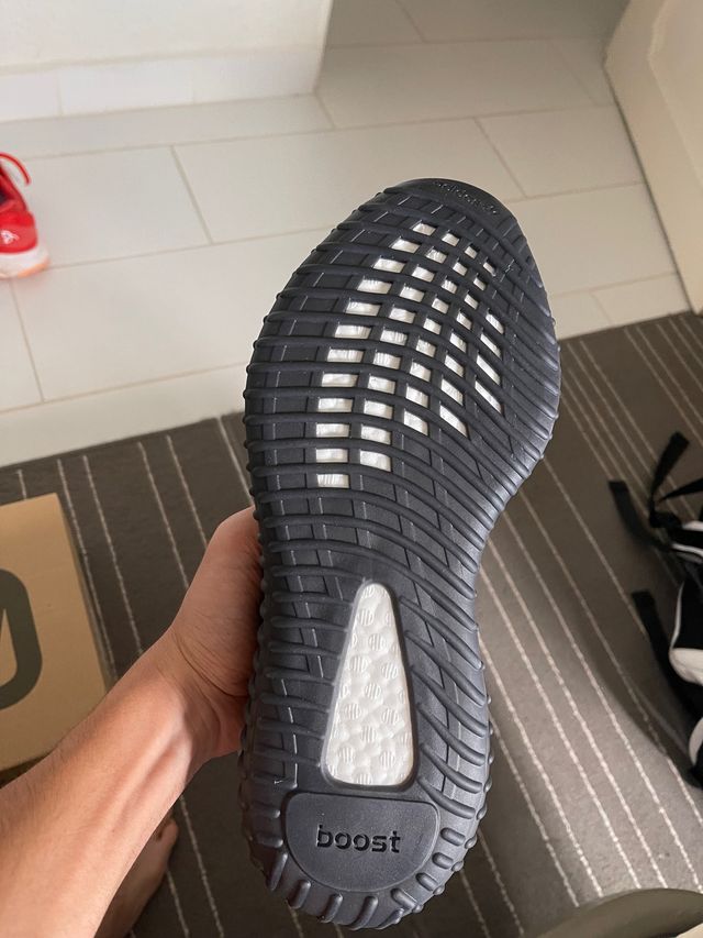 Yeezy boost 350 V2