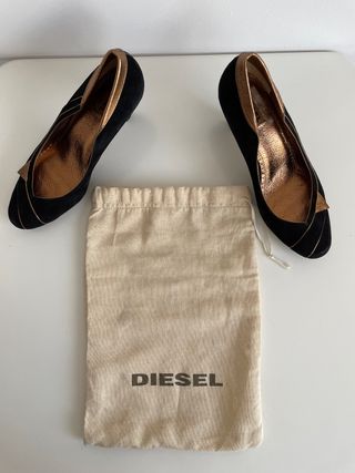 Zapatos de tacón ante negro. Diesel