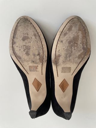 Zapatos de tacón ante negro. Diesel