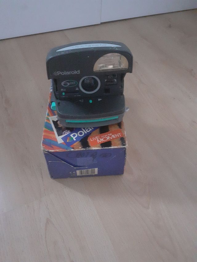 polaroid 600