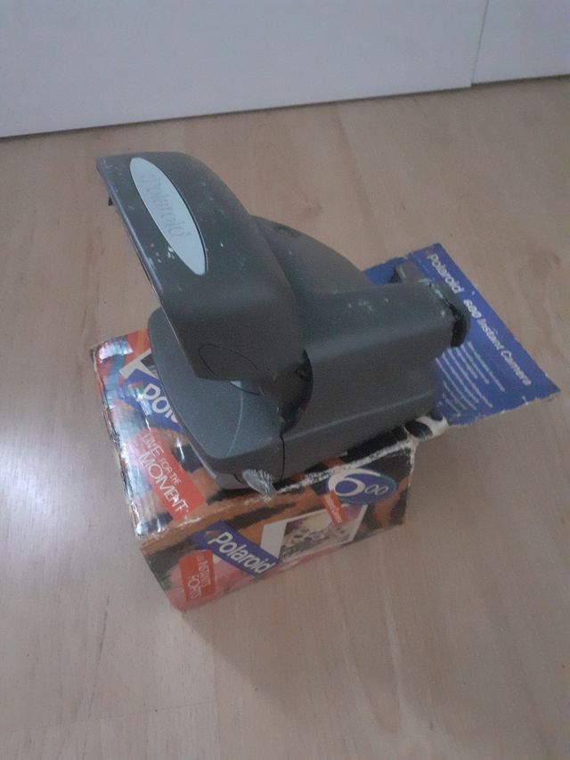 polaroid 600